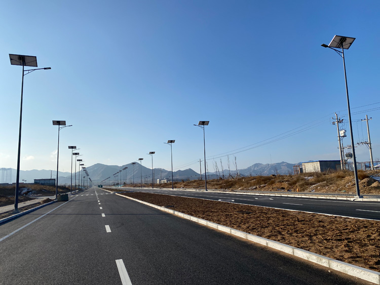 航天產業園太陽能路燈項目順利驗收完畢，明光為中國航天事業助力！！