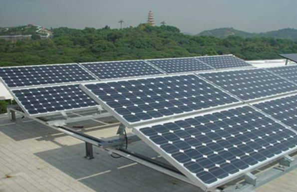 太陽能供電系統是由哪些設備組成？太陽能供電系統構成組件